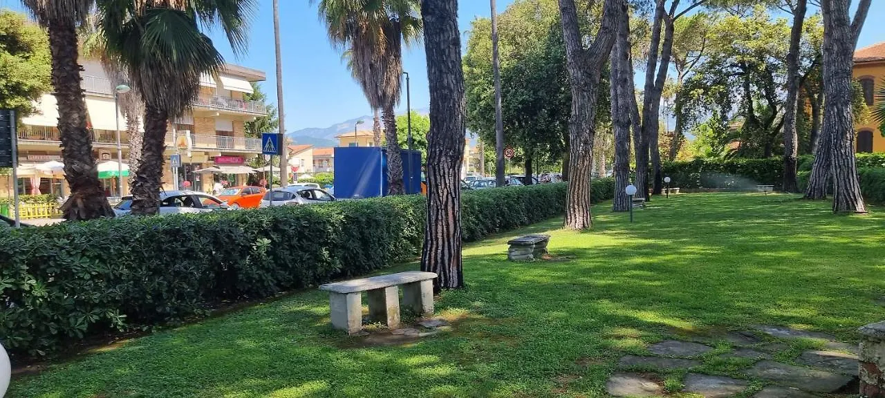 Appartamento La casina al mare Marina di Massa