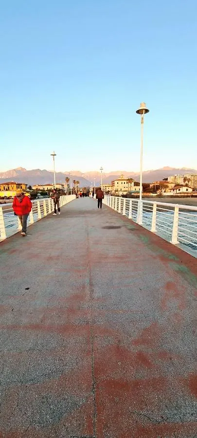 Appartamento La casina al mare Marina di Massa Italia