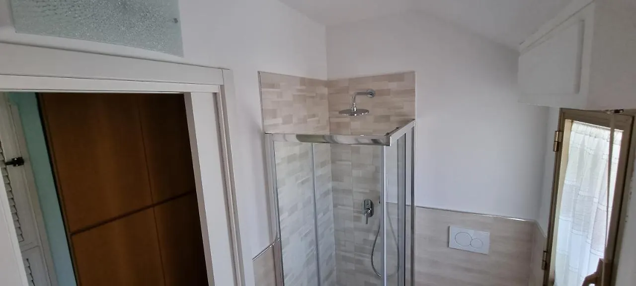 Apartament La Casina Al Mare Marina di Massa 0*,