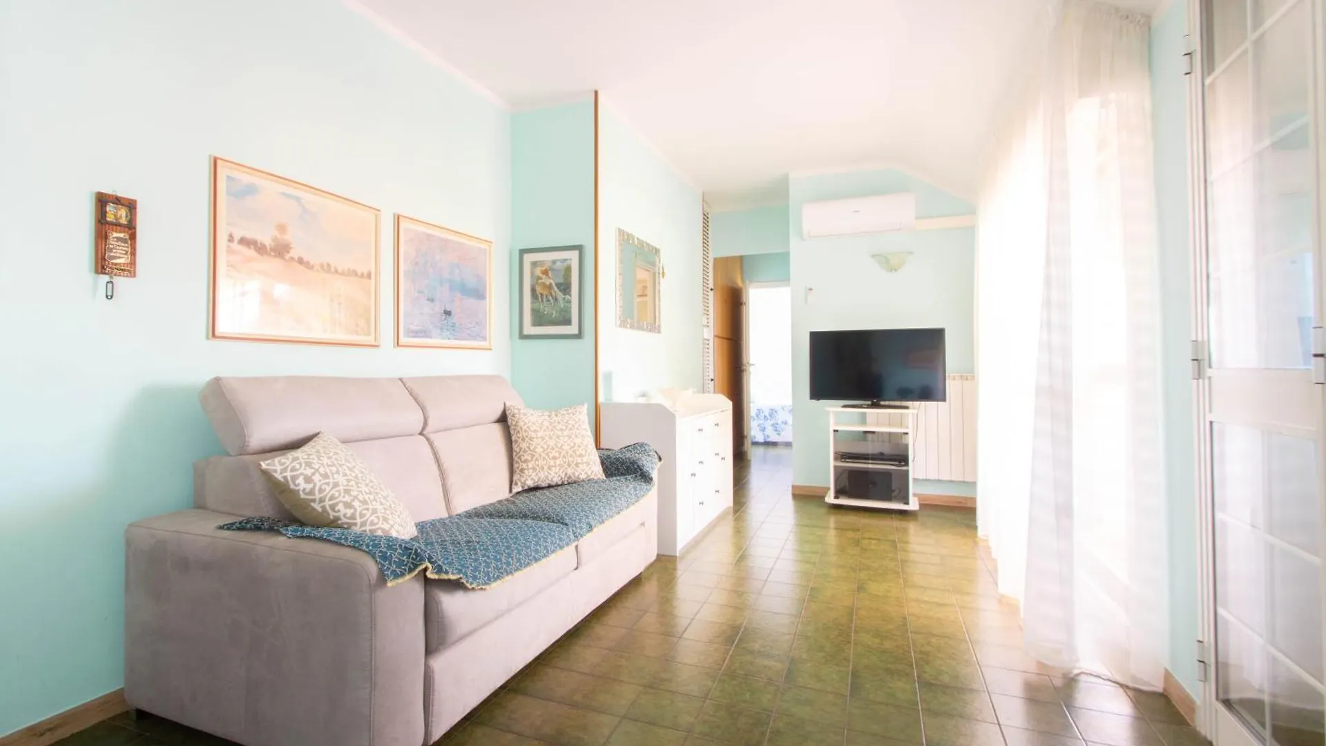 Apartament La Casina Al Mare Marina di Massa